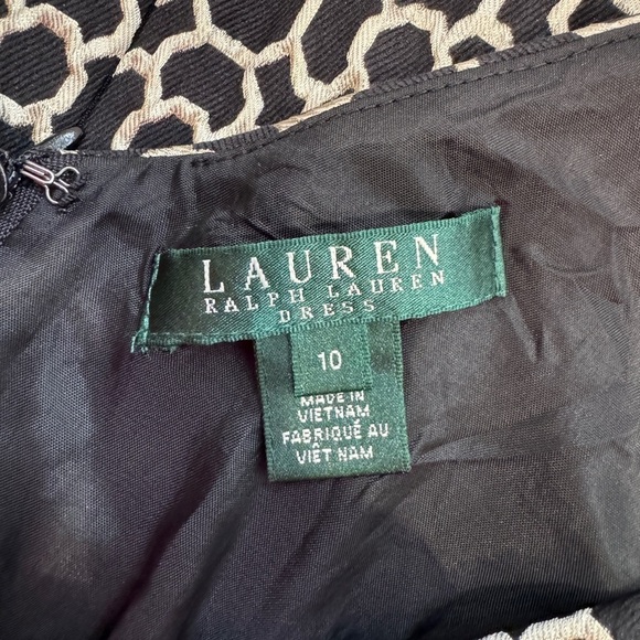 Lauren Ralph Lauren V-Neck Textured Formal Skater Dress (sz 10) - Picture 7 of 8